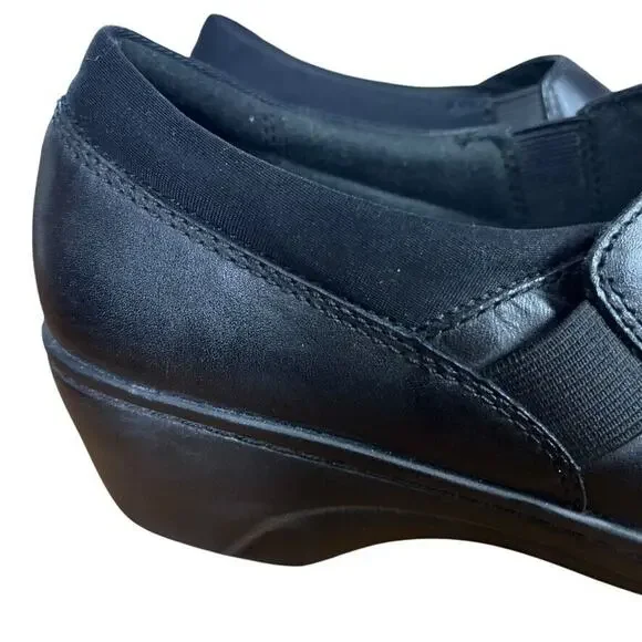 Clarks Black Leather Mules - Picture 12 of 16